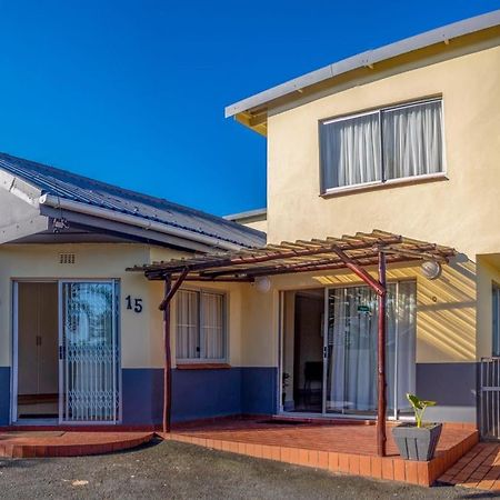 15 @ Porter Guesthouse Port Shepstone Ngoại thất bức ảnh