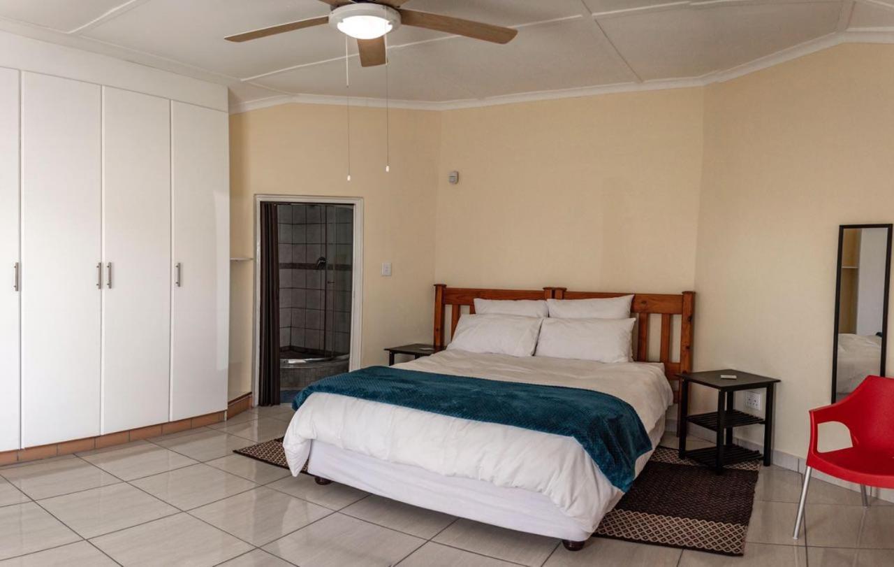 15 @ Porter Guesthouse Port Shepstone Ngoại thất bức ảnh